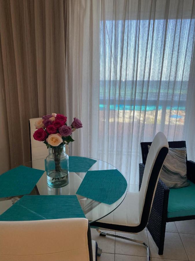 Alojamiento Con Balcon Hacia La Playa 115 ไมอามีบีช ภายนอก รูปภาพ